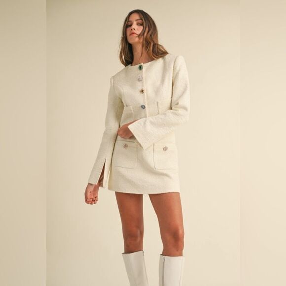 952. TWEED SKIRT AND JACKET SET WITH JEWEL BUTTONS!! - Picture 5 of 12